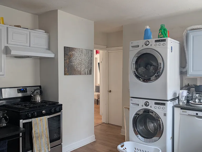6 Bayard St — Photo 2