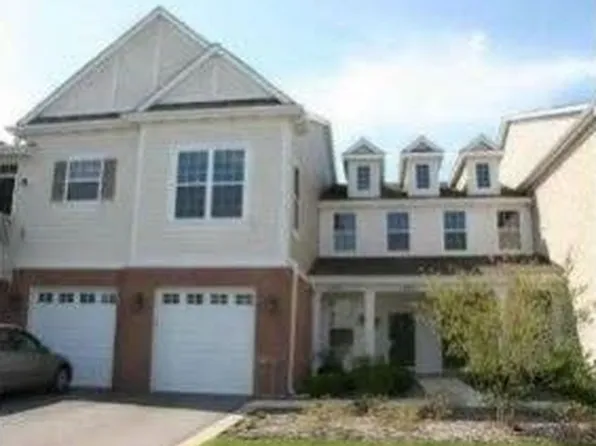 1343 Scarboro Rd #601, Schaumburg, IL 60193
