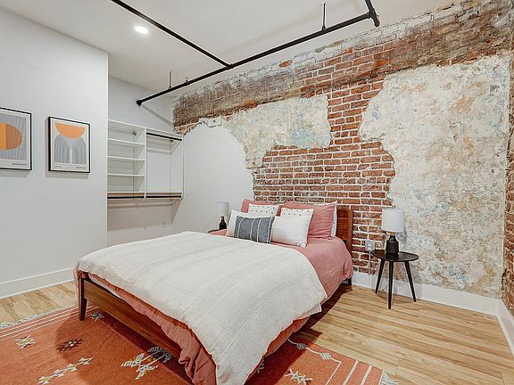 Highland Ave Ne Unit 116-008 2