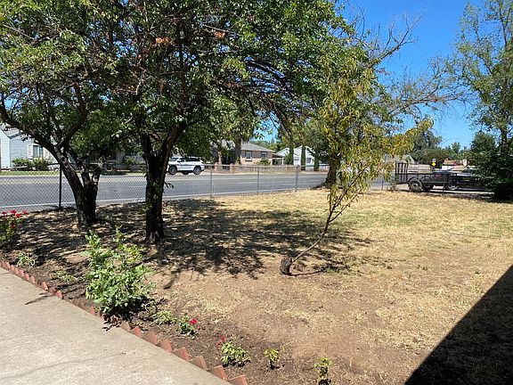 4th image of 2264 Marconi Ave