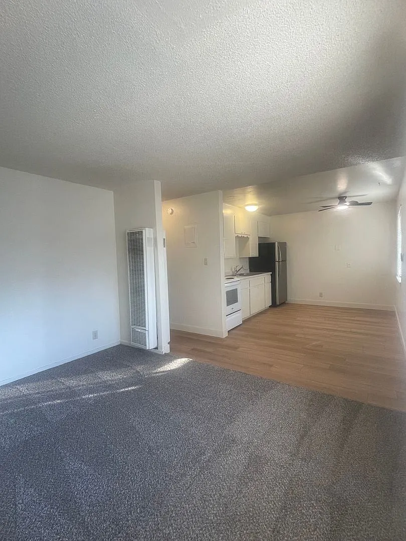 1900 Mill Street — Photo 4