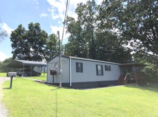 131 Andrew Ln, Jacksboro, TN 37757