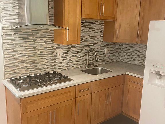 2nd image of 616 Aleta Pl