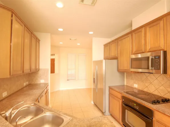 1139 Glenwood Canyon Ln, Houston, TX 77077