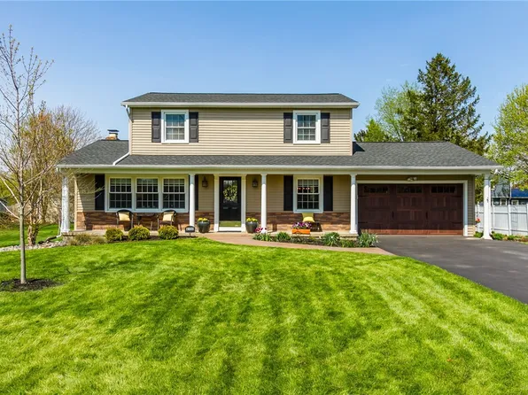 6100 Hanover Rd, Farmington, NY 14425