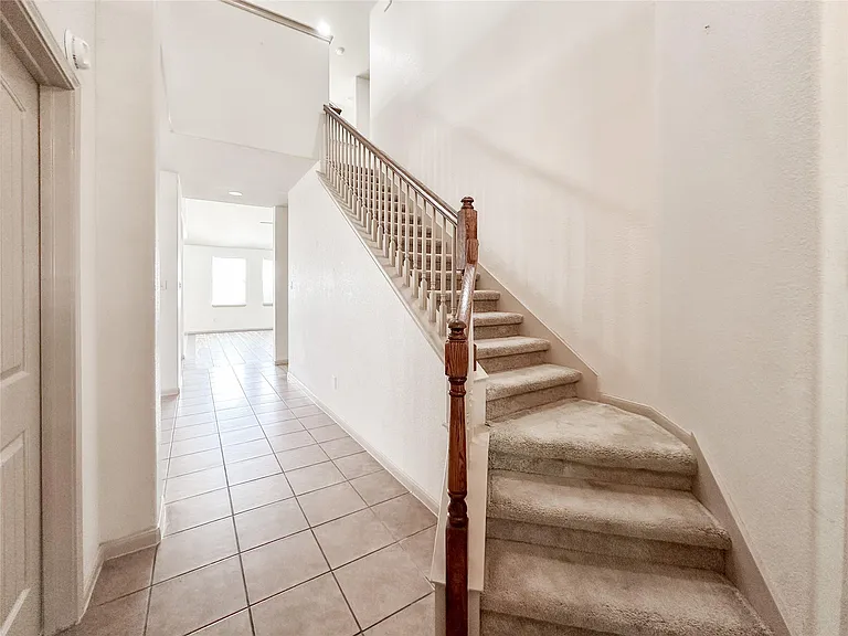 20319 Little Wing Dr — Photo 10