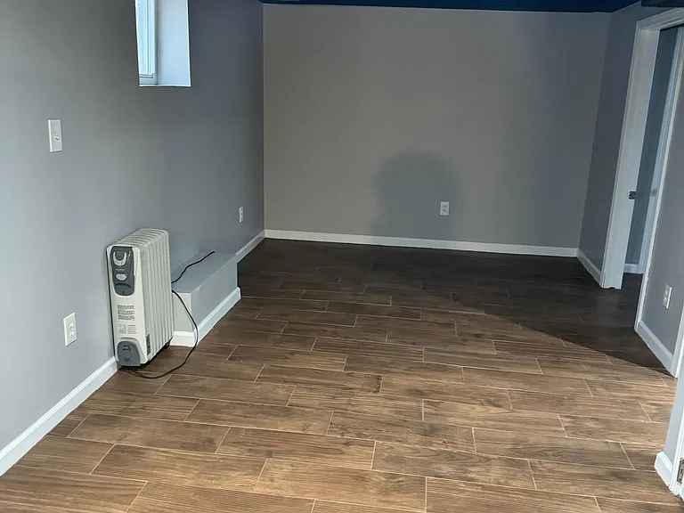 2688 Pulaski St #BASEMENT — Photo 5