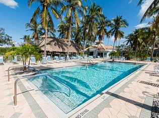 3301 S Coconut Island Dr UNIT 101, Estero, FL 34134