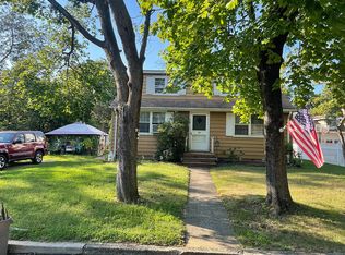 74 Lettau Dr, Spotswood, NJ