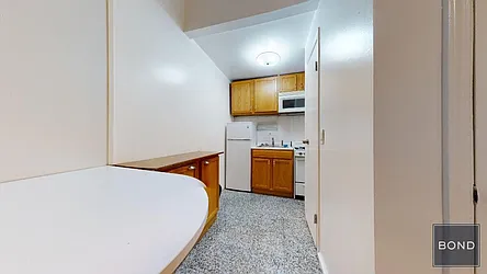 Rented by Bond New York