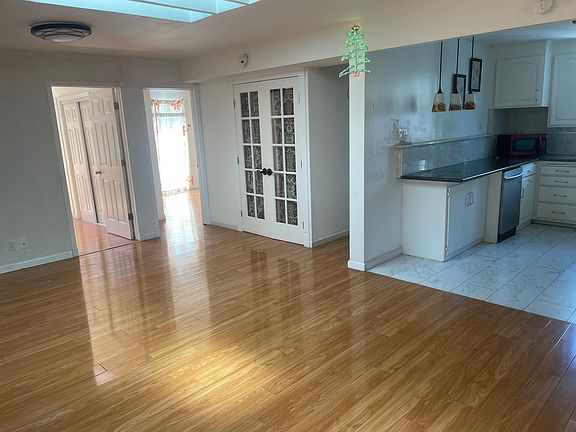 5th image of 42933 Wixon Dr #3