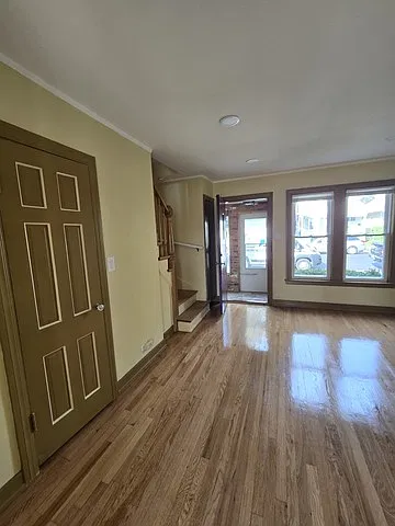 2 bed, 1.5 bath, 882 sqft, $2,275 — Photo 3