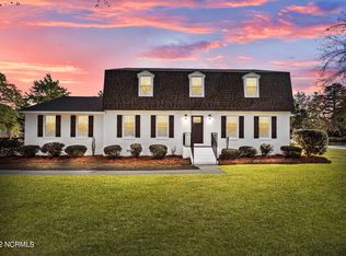 405 Oxford Rd, Greenville, NC 27858