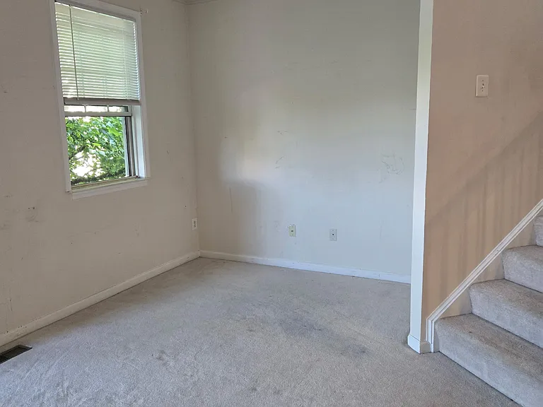 1244 Corbett Pl — Photo 23