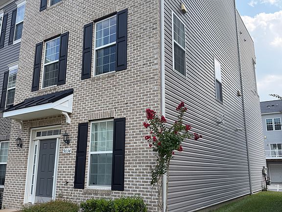2nd image of 9034 Fox Stream Way