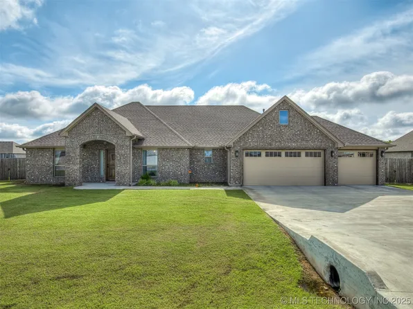 14131 N 71st East Ave, Collinsville, OK 74021