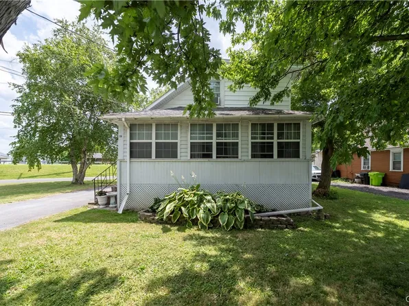 114 Lawrence Ave, North Syracuse, NY 13212