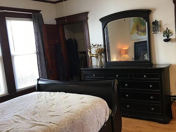 2nd image of 1069 Boulevard #3