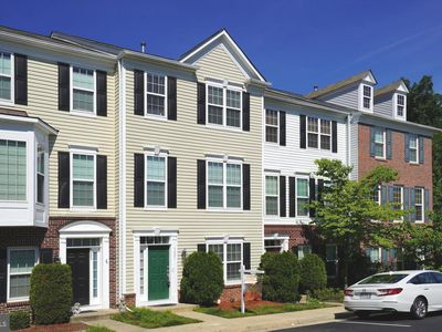 5022 Greenhouse Ter, Centreville, VA, 20120