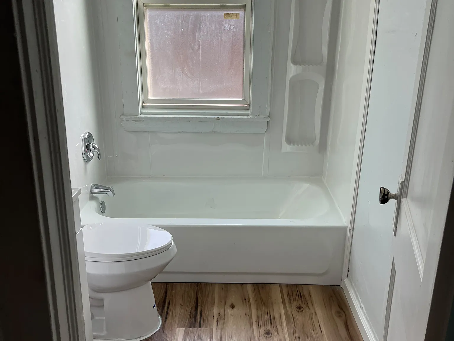 2 bed, 1000 sqft, $999 — Photo 3