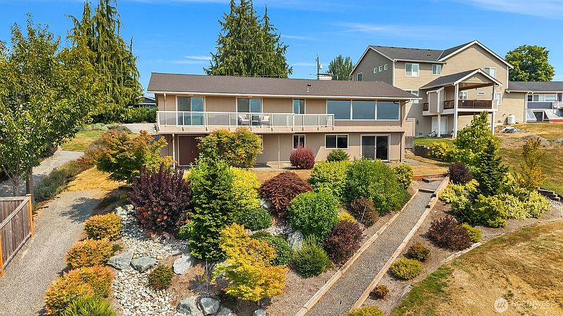 2nd image of 714 79th Avenue SE