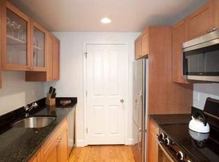 40 Garrison St #407, Boston, MA 02116