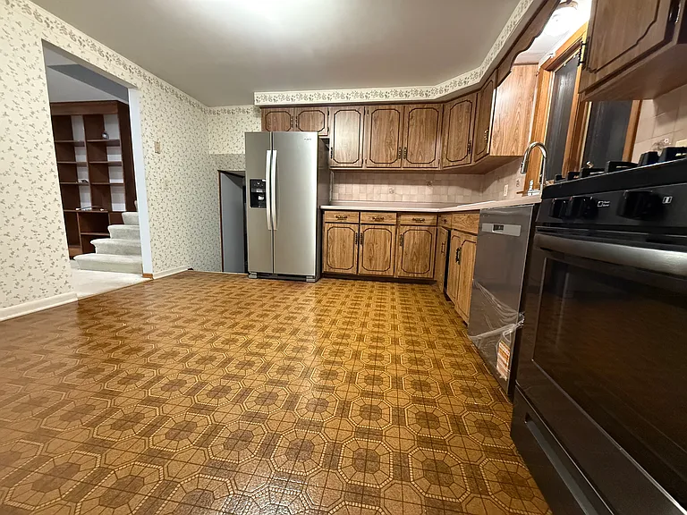 10 Kingston Ln — Photo 20