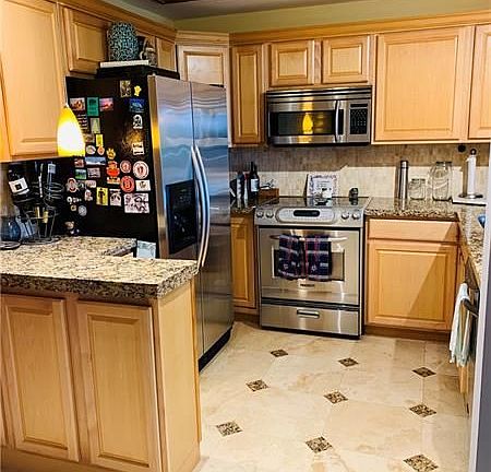2nd image of 1000 River Reach Dr APT 506