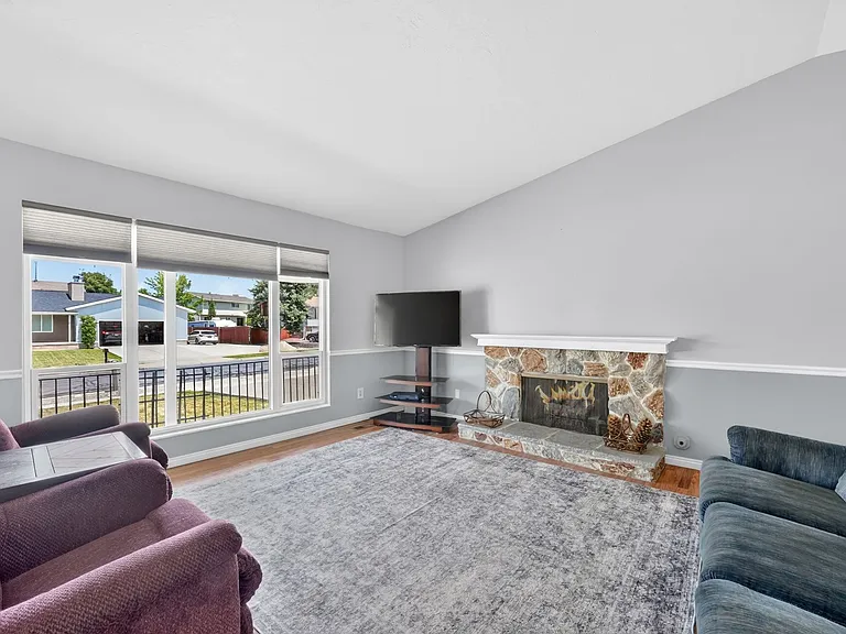 1788 E Tramway Dr — Photo 4