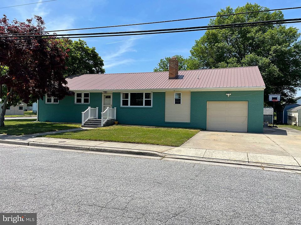 1st image of 85 Lincoln Dr