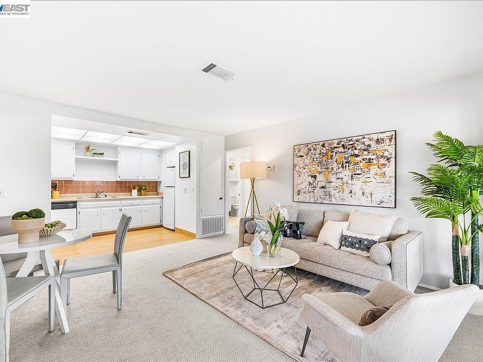 1st image of 9076 Craydon Cir