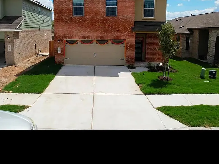 230 Milliner Loop — Photo 1