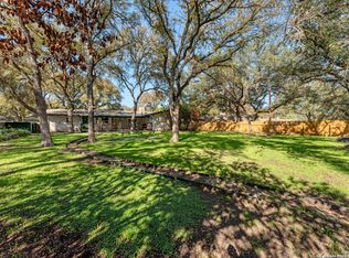 202 Kimberly Dr, Universal City, TX 78148