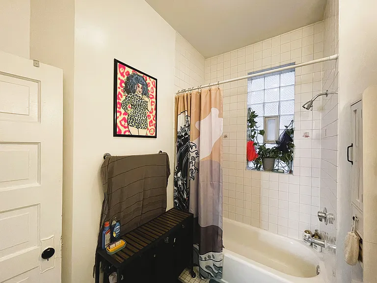 2004 W Armitage Ave #1R — Photo 24