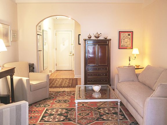 2nd image of 23 W 73rd St #903A