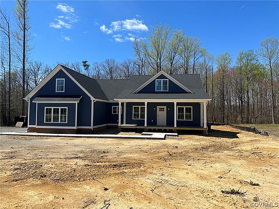 2nd image of 122 Spruce Dr