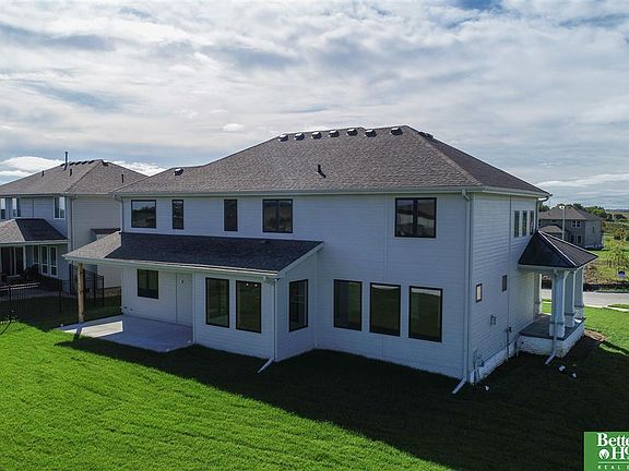 3rd image of 10012 S 186th Ave
