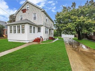 280 Nassau St, Westbury, NY 11590