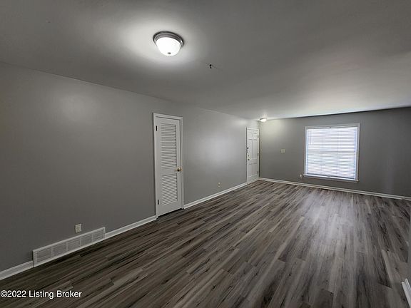 5th image of 1938 Goldsmith Ln #3A