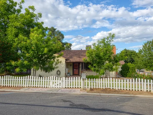 601 N 4th St, Patterson, CA 95363