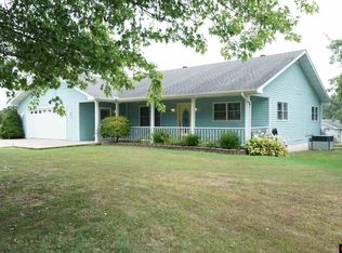 623 Crest Loop, Gassville, AR 72635