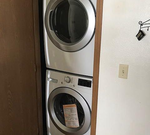 3rd image of 2805 Cowles St APT 1