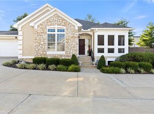 11022 Charlotte St, Kansas City, MO 64131