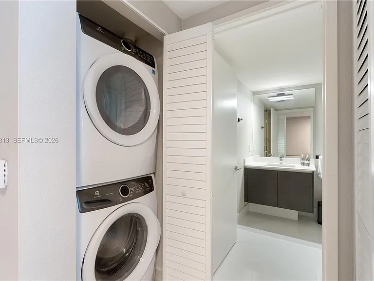 330 Sunny Isles Blvd #5-1404 — Photo 31
