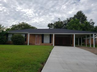 104 Opal Dr, Natchez, MS 39120