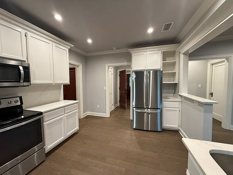 102 N Alston St #202 — Photo 2