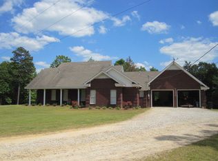 Highway 4 E, Holly Springs, MS 38635