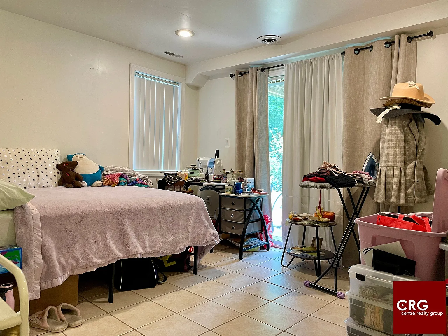 2 bed, 1.0 bath, 800 sqft, $2,000 — Photo 3