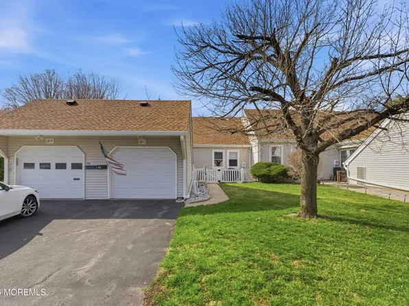 110 Henley Court #C, Freehold, NJ 07728