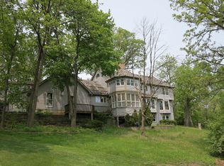 21939 N Old Farm Rd, Deer Park, IL 60010